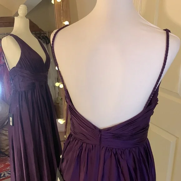 MAC DUGGAL
Ruched Top Satin Pleated Tea Length Dress - Picture 10 of 16